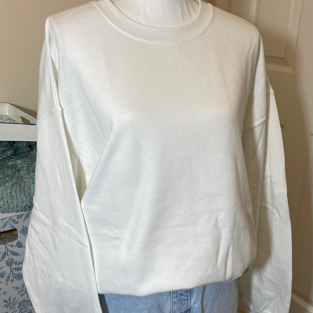 Brand new white Gildan crewneck!